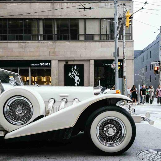 The Pros and Cons of Hybrid Vehicles