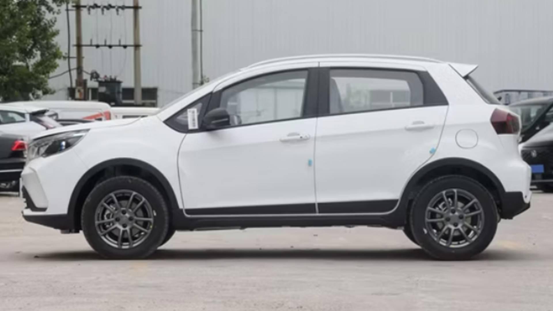 2022 Geely Livan X3 Pro